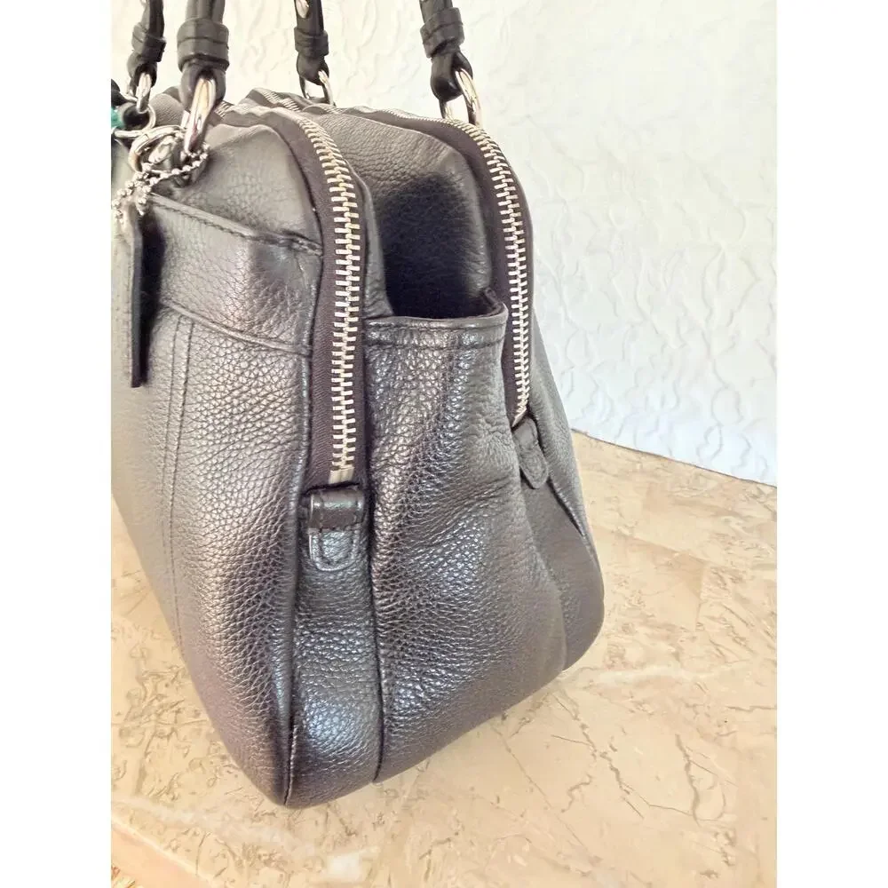 Vtg COACH Penelope black leather Satchel Bag F16529